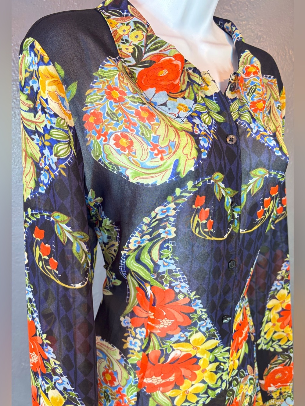 CAbi "Amour" Sheer Floral Button-Up Blouse Size Large - Picture 10 of 14